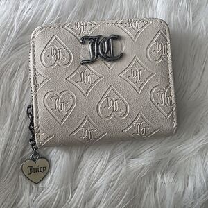 Juicy Couture Embossed Heart Zip Wallet - Cream